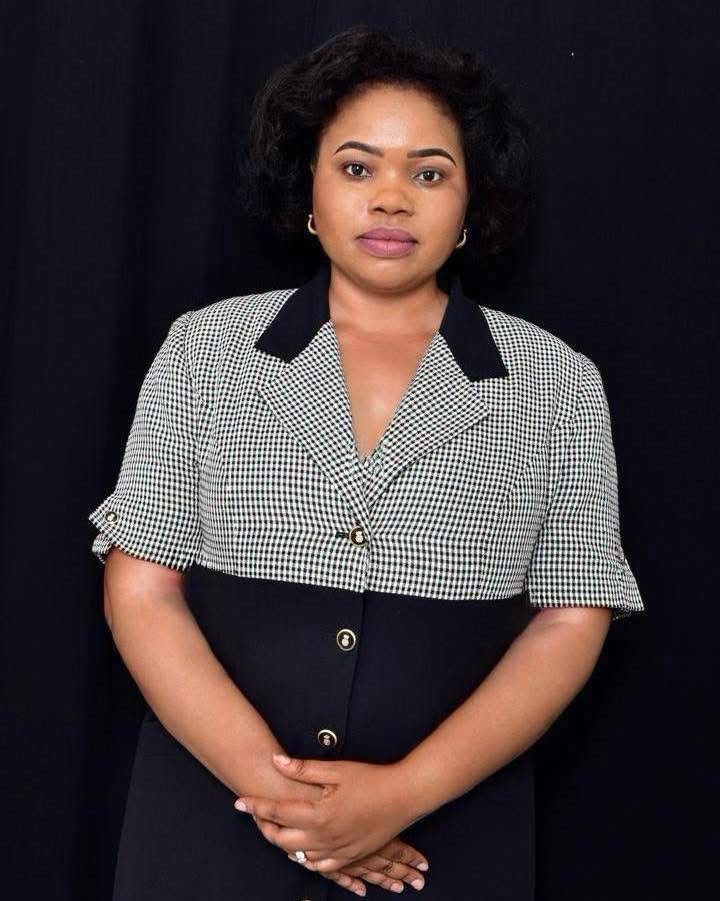 Portrait of Deka Bernadette