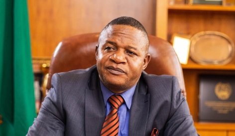 Portrait of Elvis Nkandu